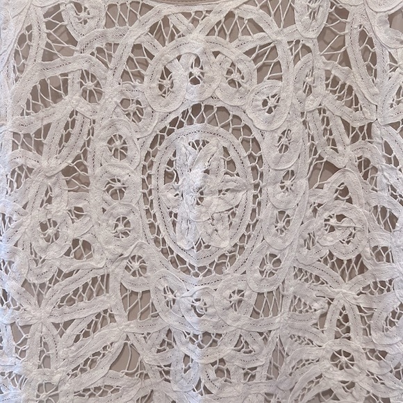 Lacey Tank - Picture 4 of 5